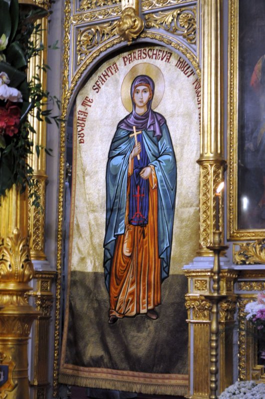 Cuvioasa îi aşteaptă şi îi ascultă pe toţi 8570