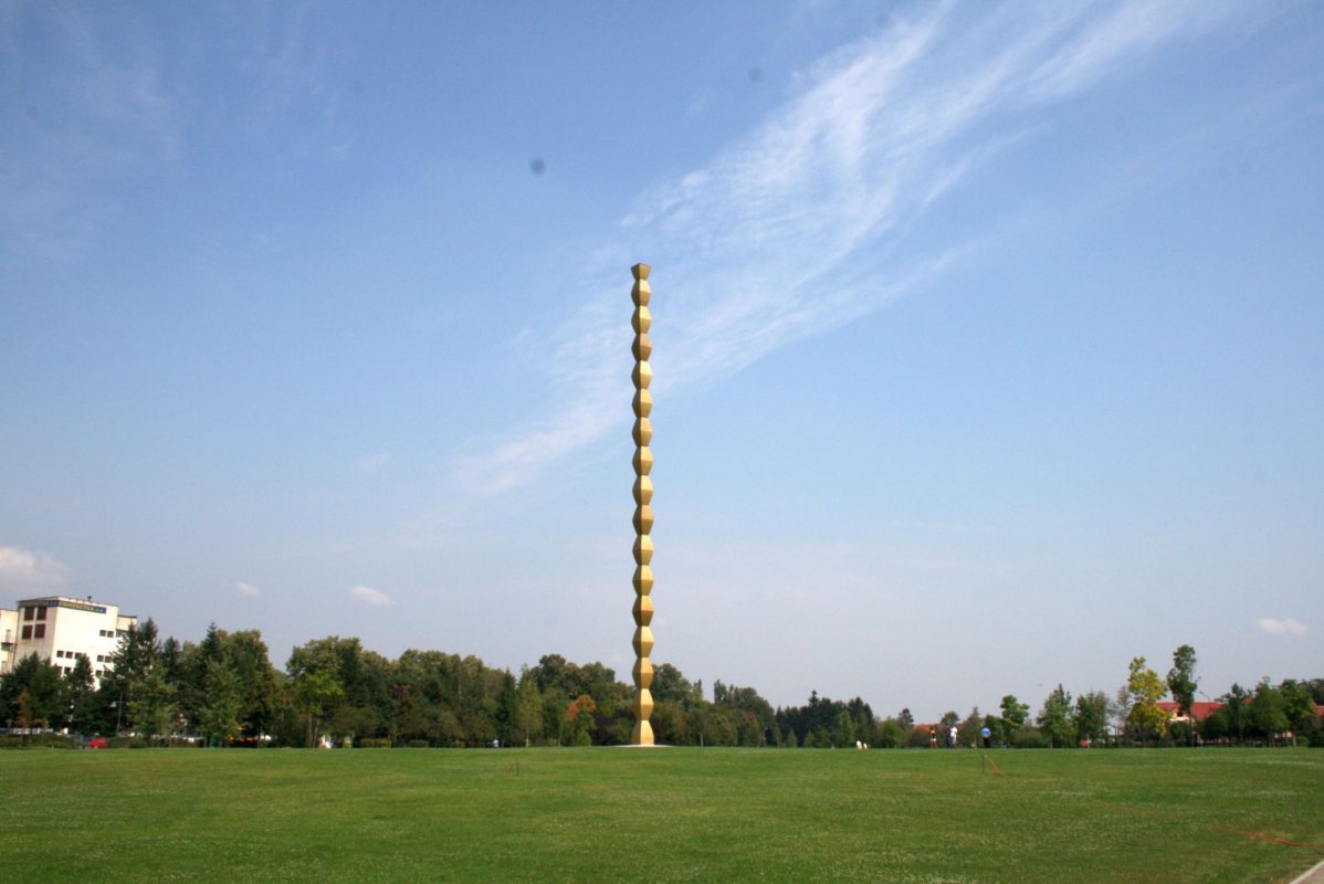 Lupta de la Podul Jiului și omagiul lui Brâncuși 8626