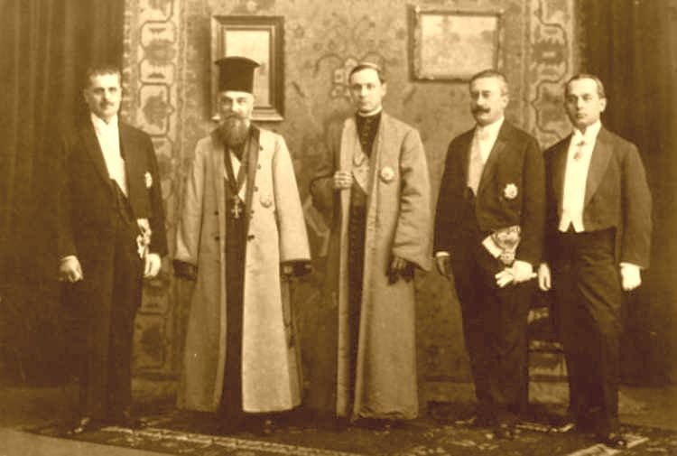 Unioniștii aduc regelui Ferdinand Pergamentul Unirii 8577