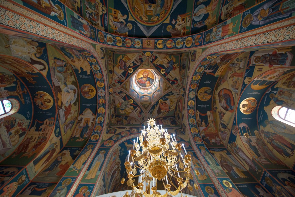 „Biserica este locul în care omul depăşeşte cea mai teribilă robie” 8478