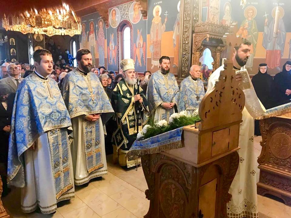 Hramul Mănăstirii Dobrești 8424