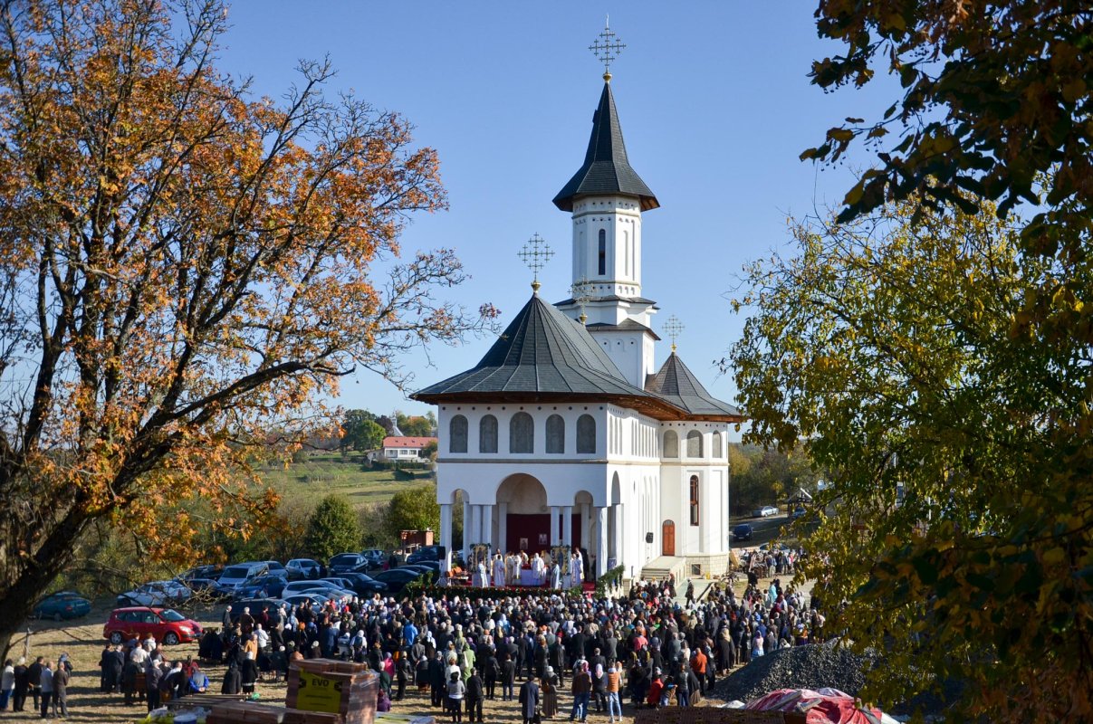 Hramul Mănăstirii Dobrești 8435