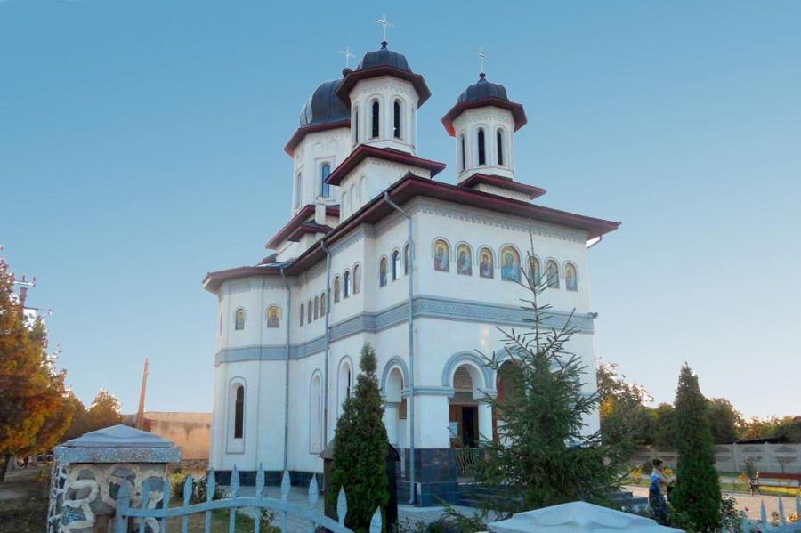 Sfânta Cuvioasă Parascheva, cinstită de credincioşii olteni 8418