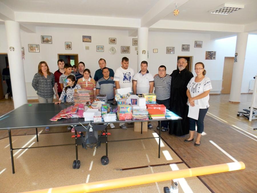 Campania „Ajută și tu un școlar!”, la momentul bilanţului 8317