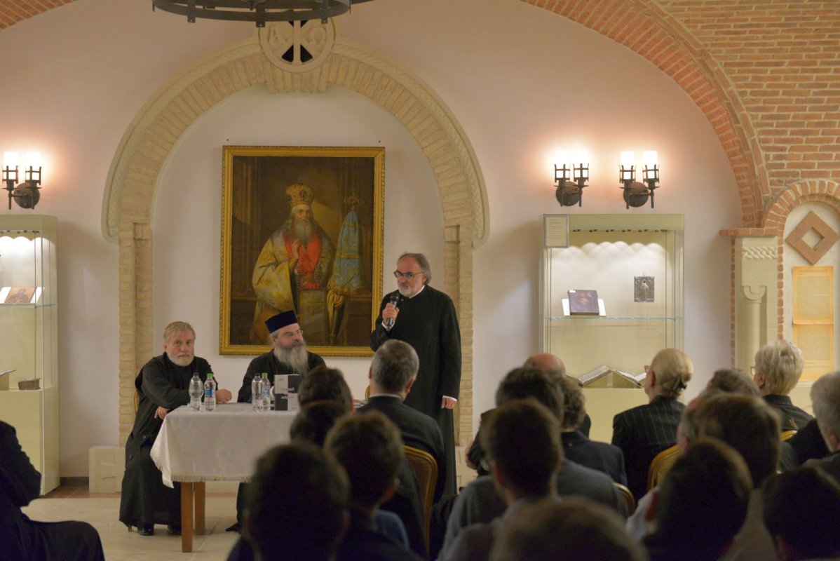Lansare de carte la Muzeul Mitropolitan 8289