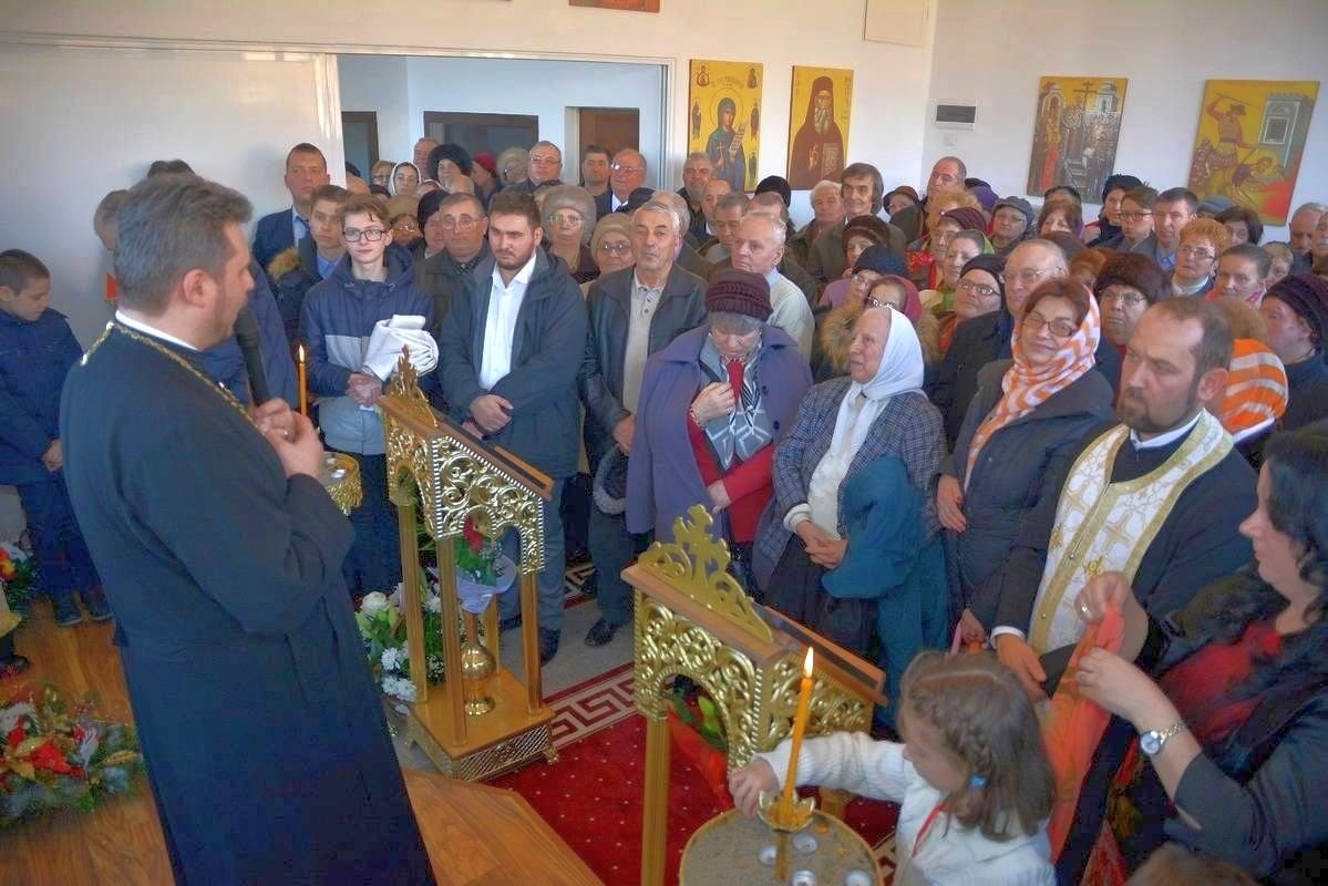 Hram în Parohia „Sfântul Evanghelist Luca” din cartierul ieşean Păcurari 8216