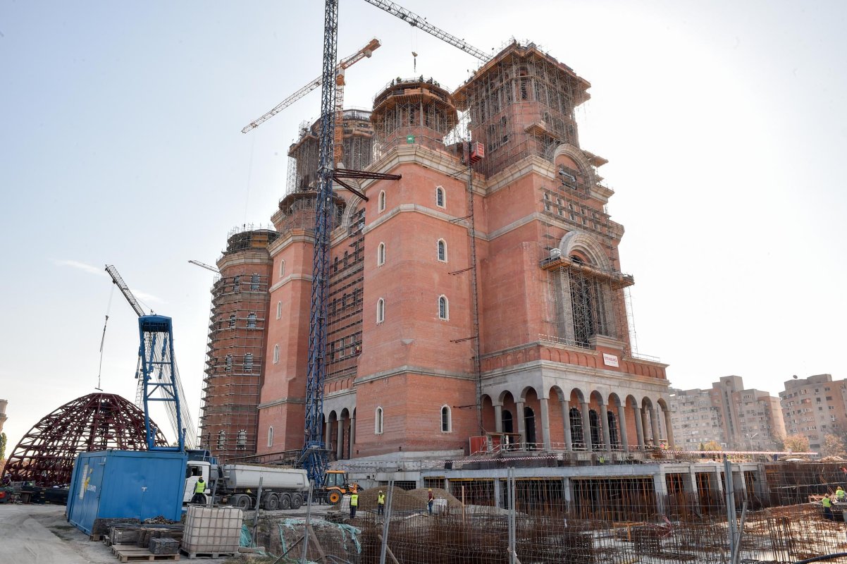 Lucrări avansate pe șantierul Catedralei Naționale 8259