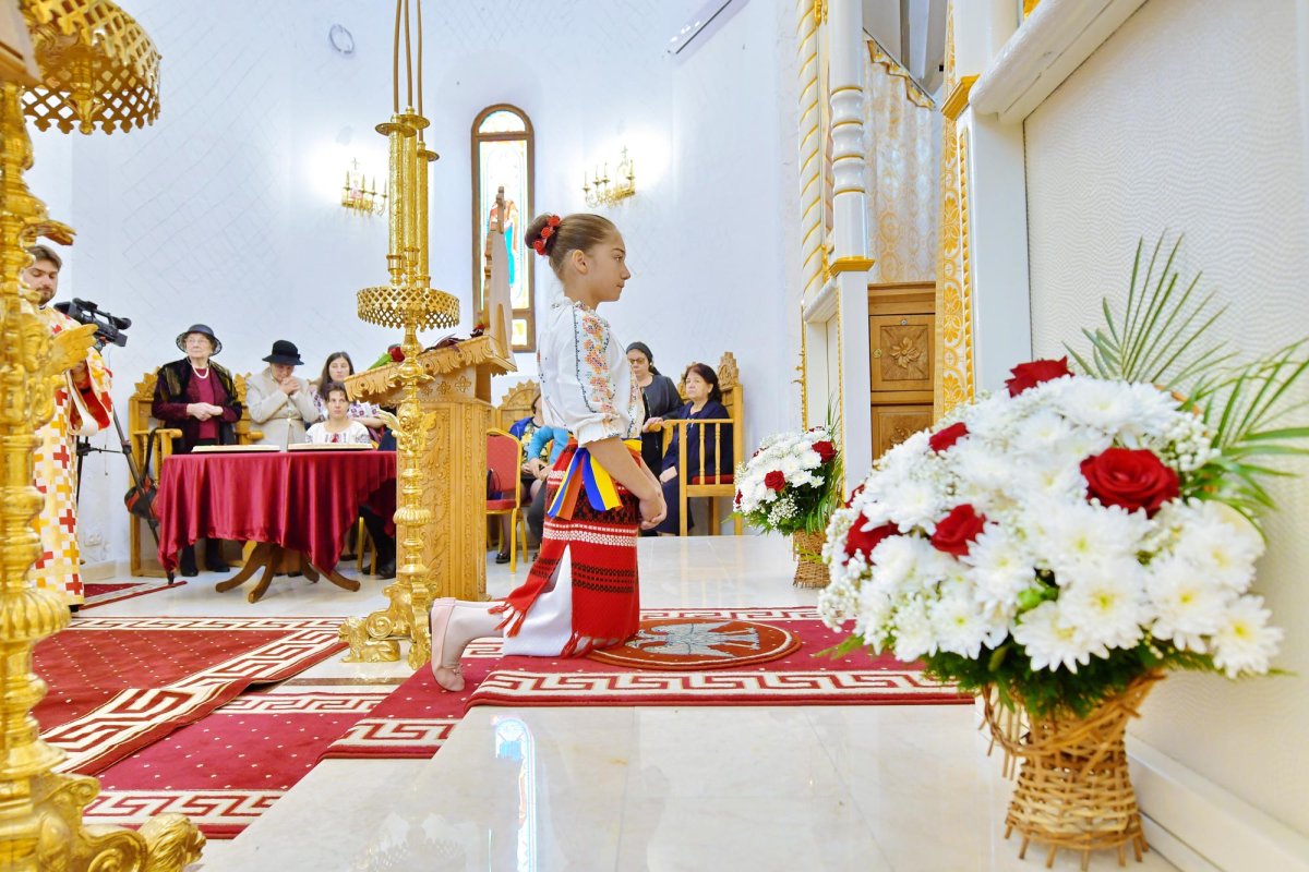 Binecuvântare la Parohia Brâncuși din Capitală 8180