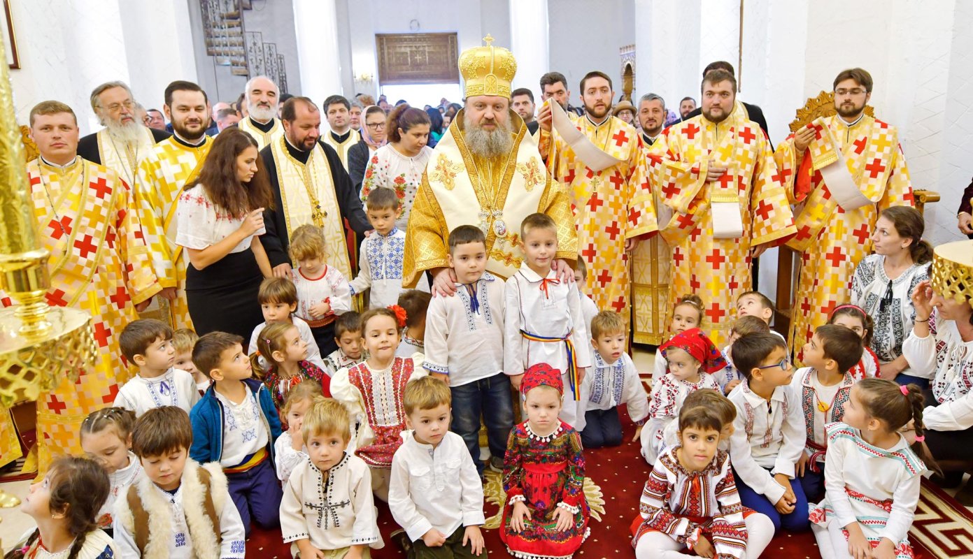 Binecuvântare la Parohia Brâncuși din Capitală 8181