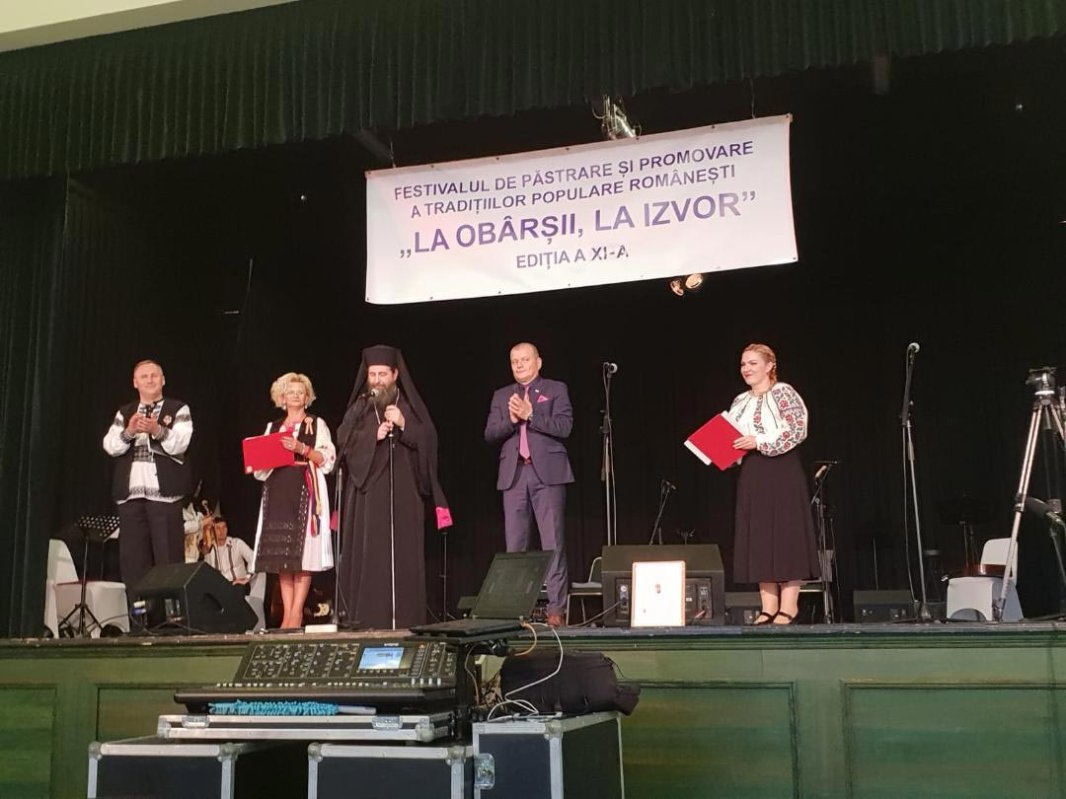 Județul Alba, reprezentat la festivalul „La obârșii, la izvor” de la Gyula 8137