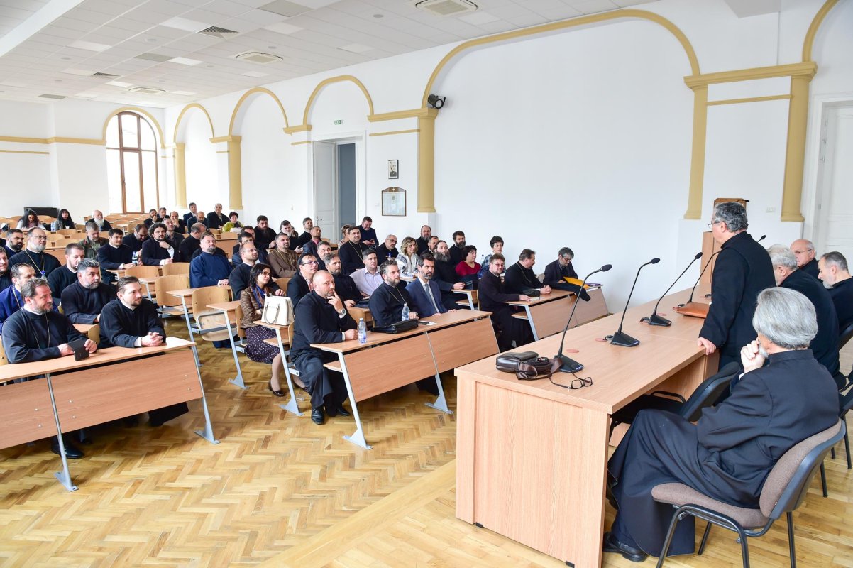 Revederea promoției 1998 a Facultății „Justinian Patriarhul” 8187