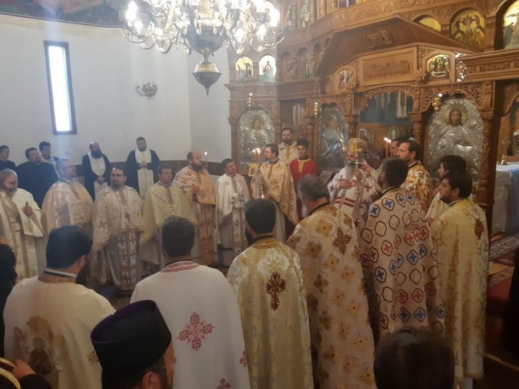 Preoţii din Episcopia Huşilor, în conferinţa de toamnă 8048
