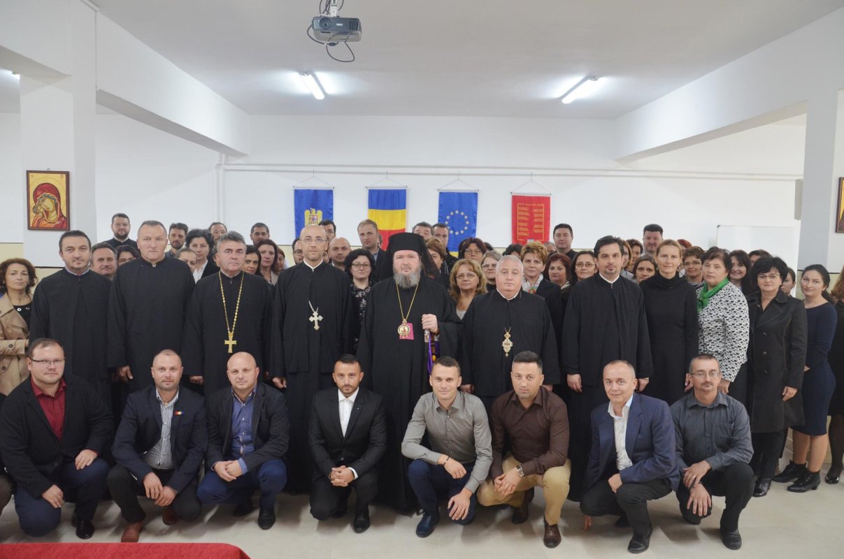 Conferința profesorilor de teologie și de religie ortodoxă din Eparhia Oradiei 7997