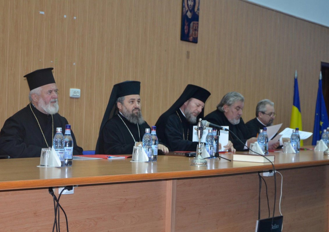 Simpozionul „Credință – Unitate – Națiune”, la Deva 7998