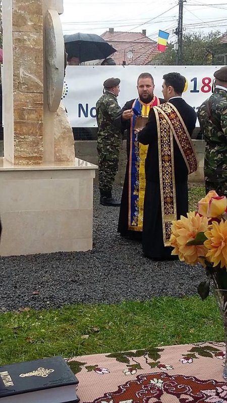 Monument sfinţit la Someșu Rece, Huedin 7898