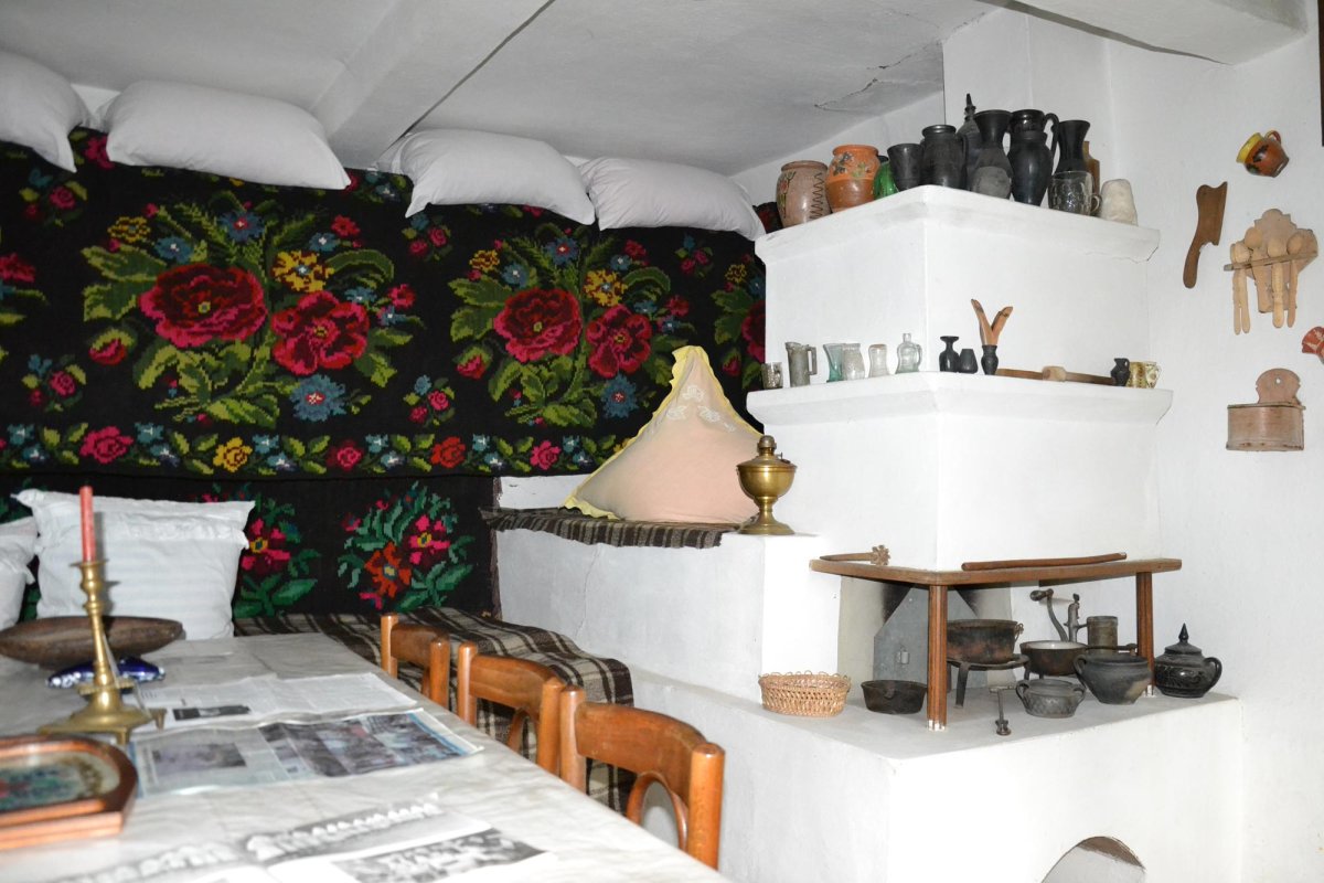 Moșul cel blând din împărăția lemnului 7922