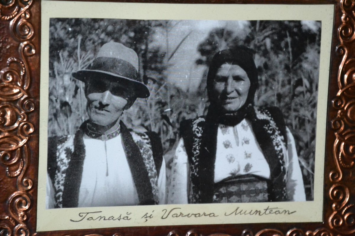 Moșul cel blând din împărăția lemnului 7940