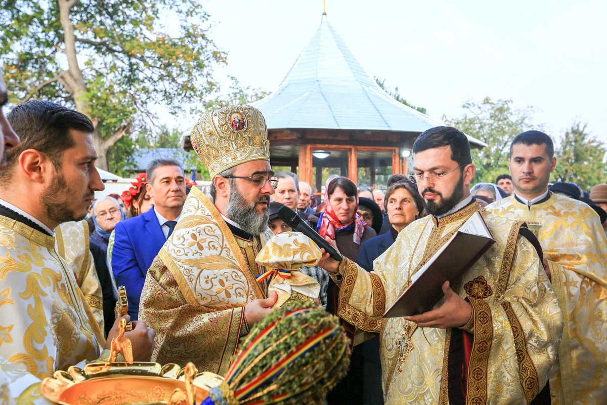 Noi porți ale cerului în Mitropolia Munteniei și Dobrogei 7946