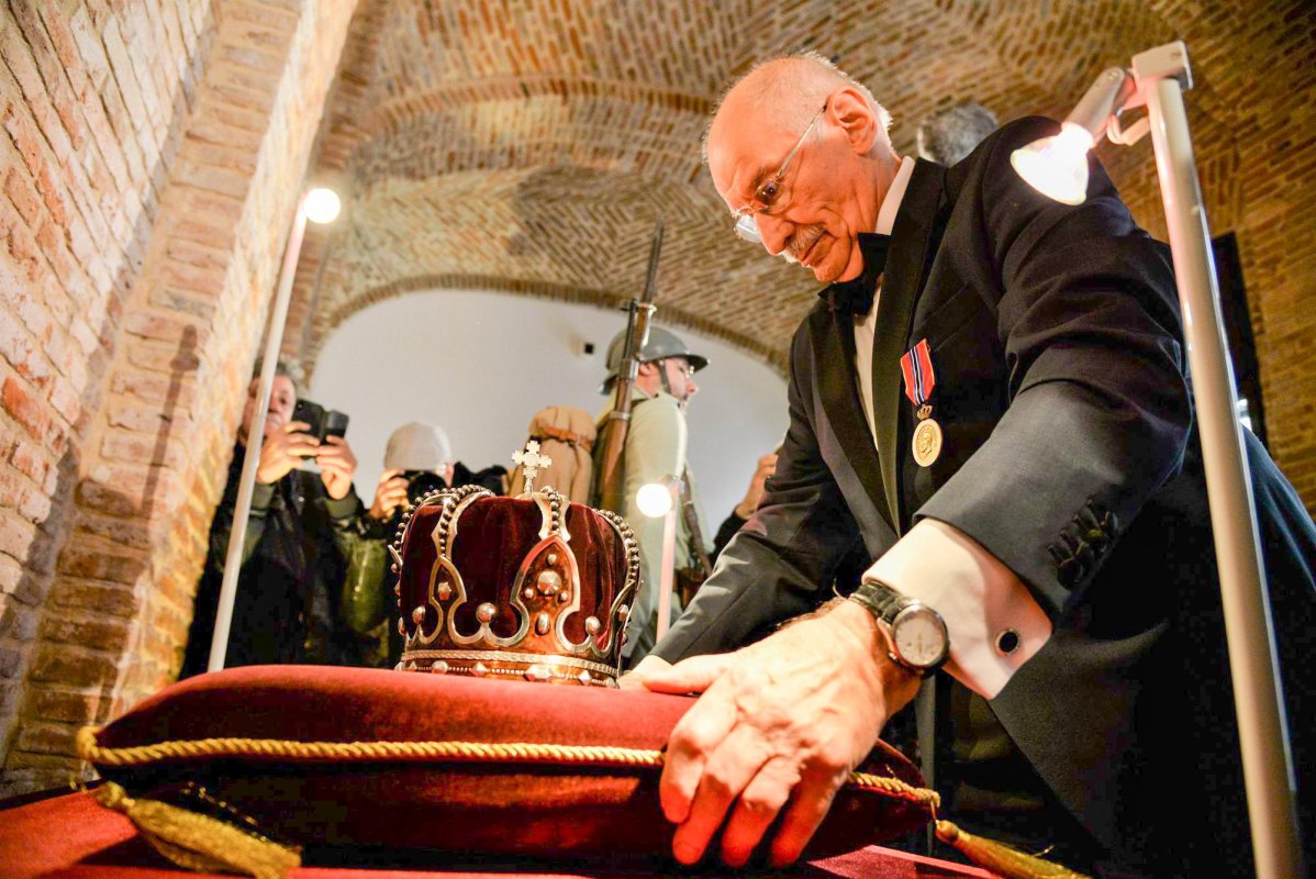 Piese de teatru, lansări de carte, prezențe celebre 7972