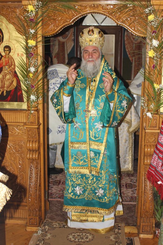 Schitul de la Poiana Pustnicului a fost sfinţit 7902