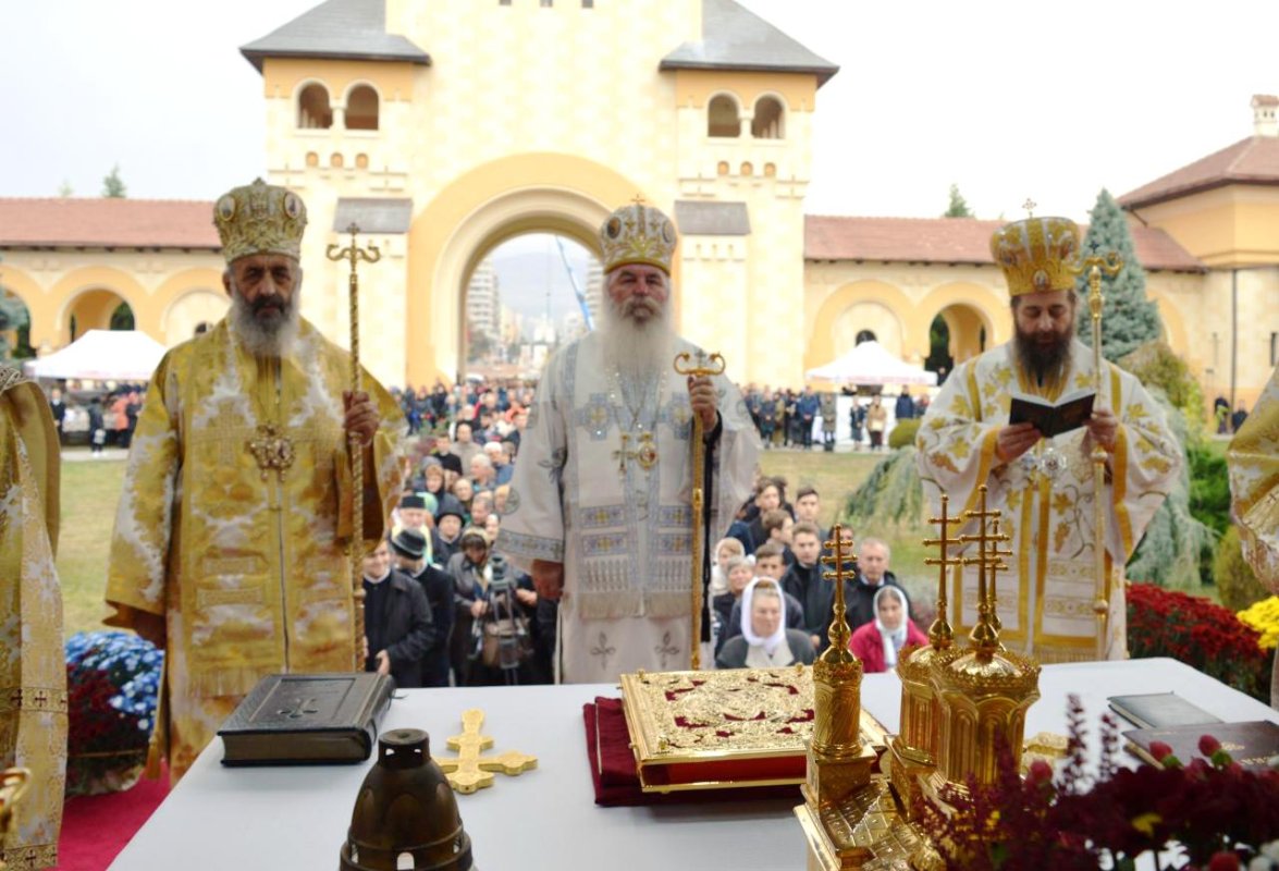 Sfințiri de biserici în Banat 7907