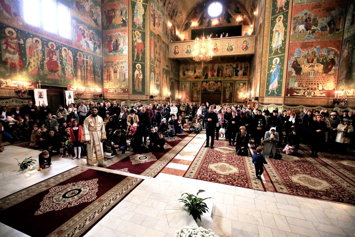 Slujiri arhiereşti şi hramuri de Sfinţii Mărturisitori Ardeleni 7894