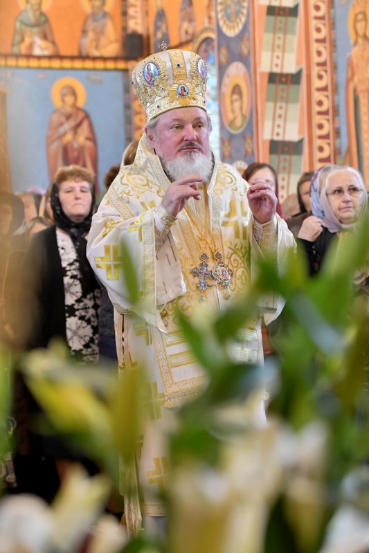 Târnosirea bisericii din satul ilfovean Buda 7953