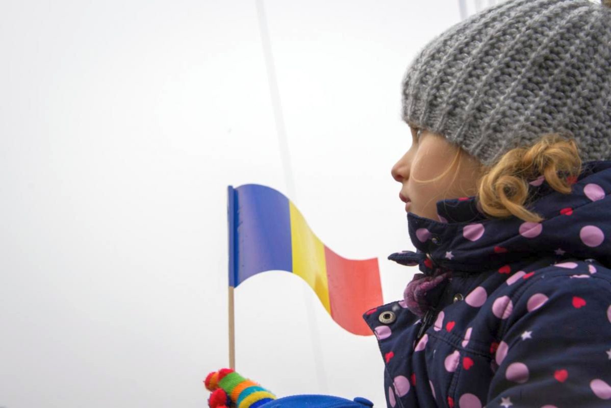 100 de copii şi 100 de bunici mai bucuroşi şi mai sănătoşi 7802