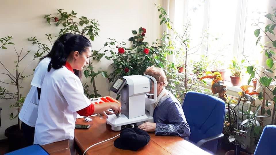 Consultații şi ochelari gratuiţi pentru vârstnici, la Cricău, Alba 7703
