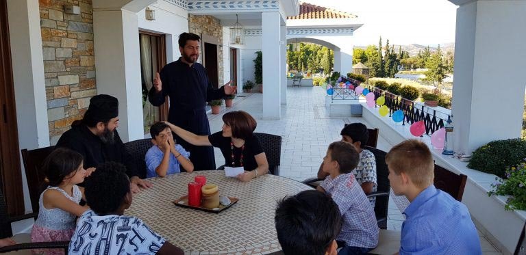 Un preot grec, „cel mai bun cetățean european” al anului 7752