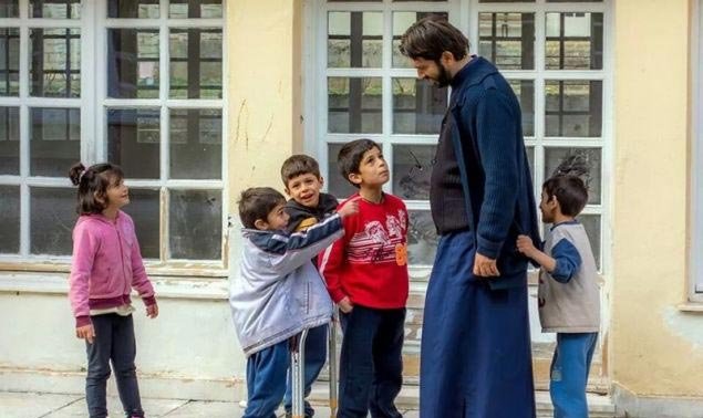 Un preot grec, „cel mai bun cetățean european” al anului 7757