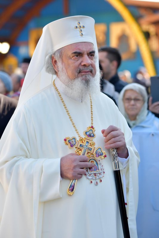 Comuniunea sfinților și credincioșilor români 7614