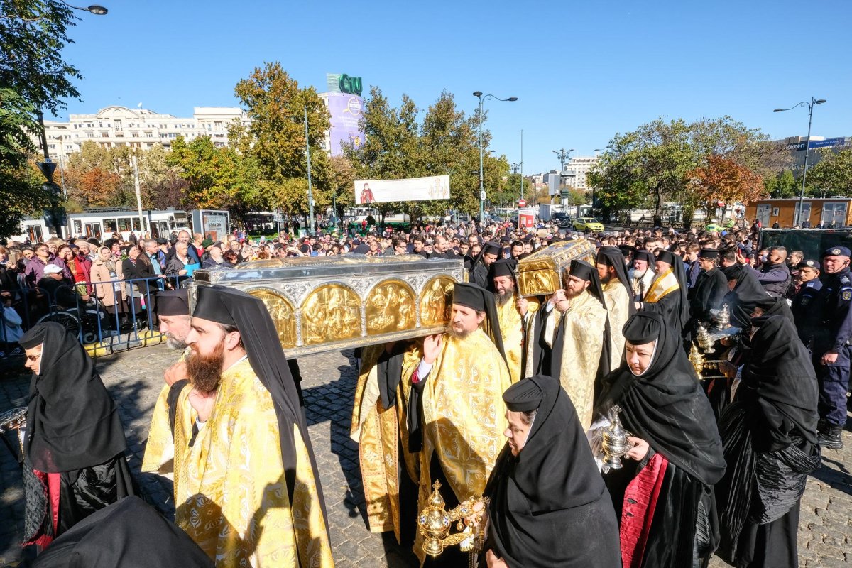 Comuniunea sfinților și credincioșilor români 7616