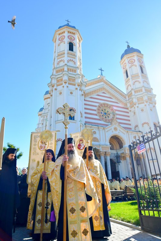 Comuniunea sfinților și credincioșilor români 7623