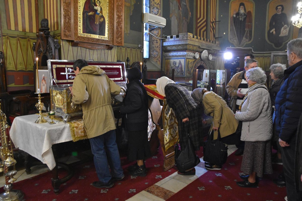 Sfântul Calinic a poposit în biserica unde a fost botezat 7632