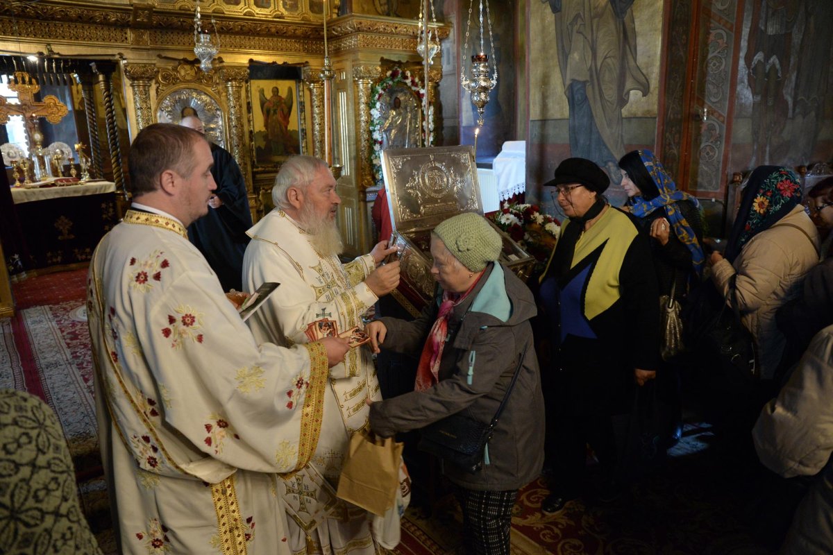 Hramul istoric al Mănăstirii Căldărușani 7534