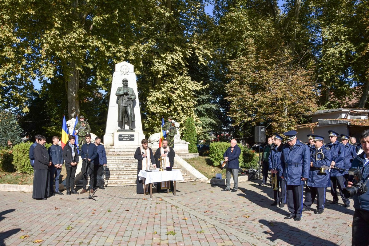 Militarii români, cinstiți la Caransebeș și Lugoj 7499