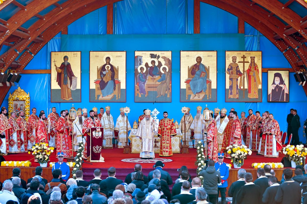 Mucenicul Dimitrie sărbătorit la Patriarhie 7506