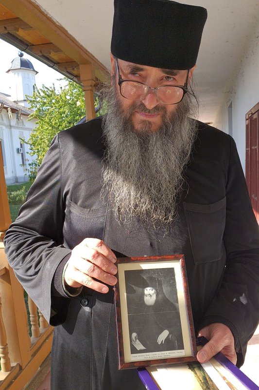 Sfântul nostru întru totul firesc  și veșnic minunat 7656