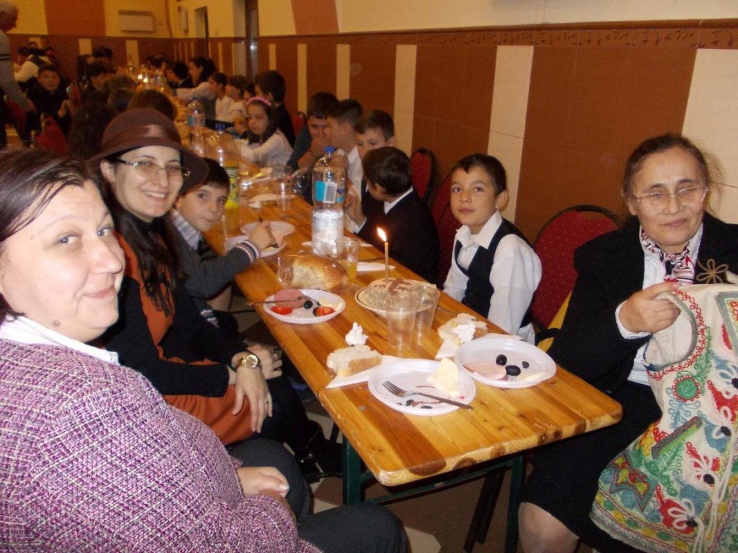 Parohia Movila, o mare familie de familii 7371