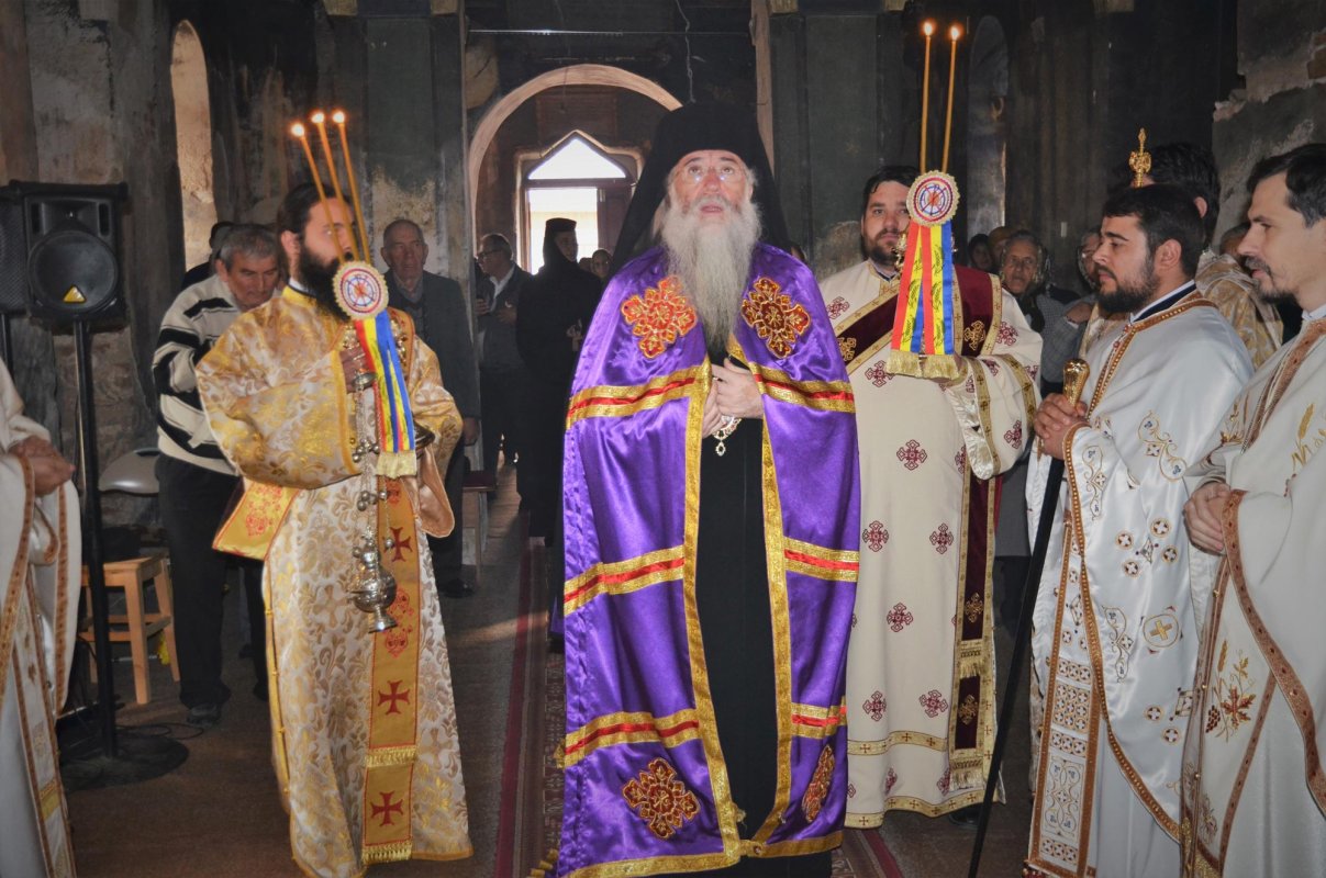 Mănăstirea Cerneți și-a serbat cel de-al doilea hram 7259