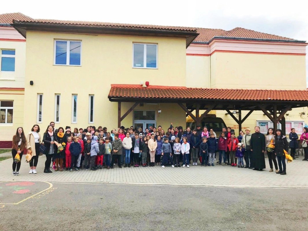 „Academia de Timp Liber” de la Ghimbav, în cursul anului școlar 7175