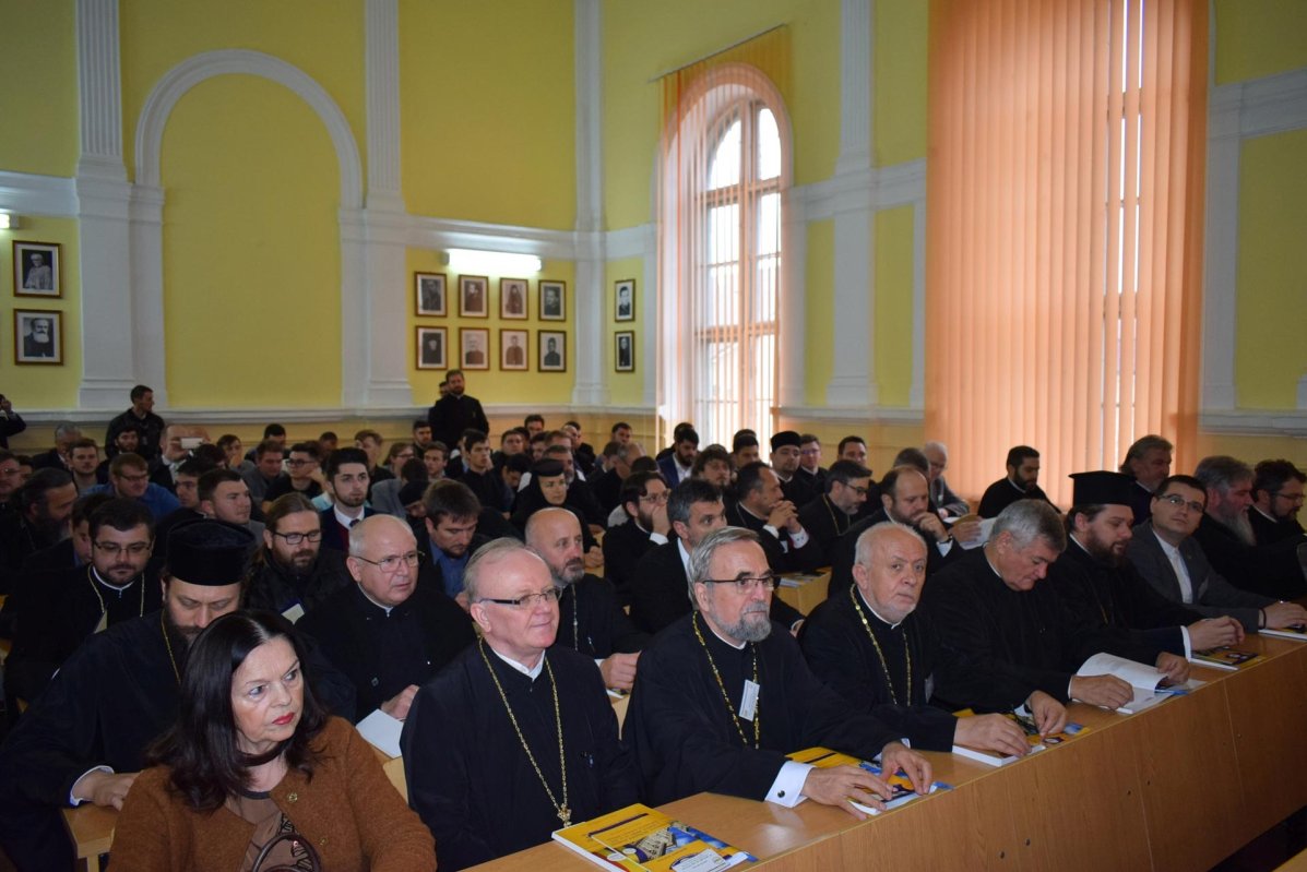 Simpozion național dedicat Centenarului la Arad 7152