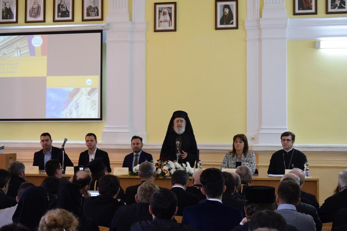 Simpozion național dedicat Centenarului la Arad 7153