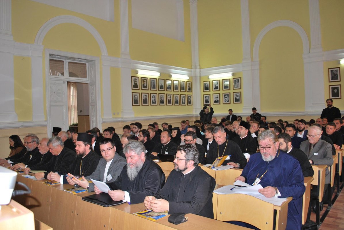 Simpozion național dedicat Centenarului la Arad 7155