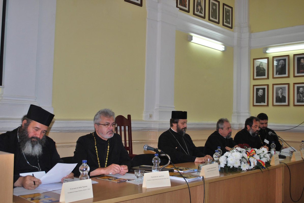 Simpozion național dedicat Centenarului la Arad 7156