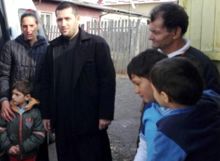 Activități ale Biroului de catehizare a rromilor din Arhiepiscopia Râmnicului 7042