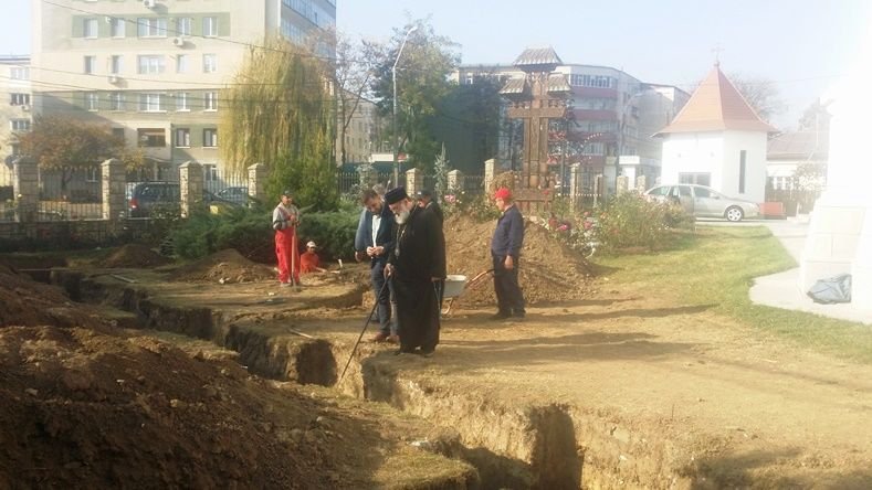 IPS Ioachim a vizitat două şantiere din eparhie 7012