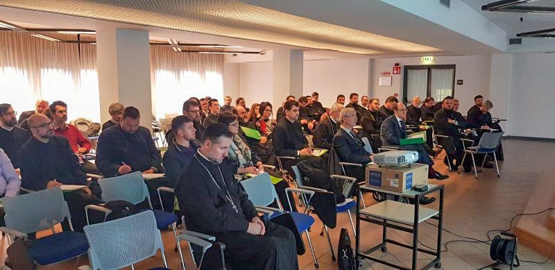 Simpozion dedicat Centenarului la Milano 7062