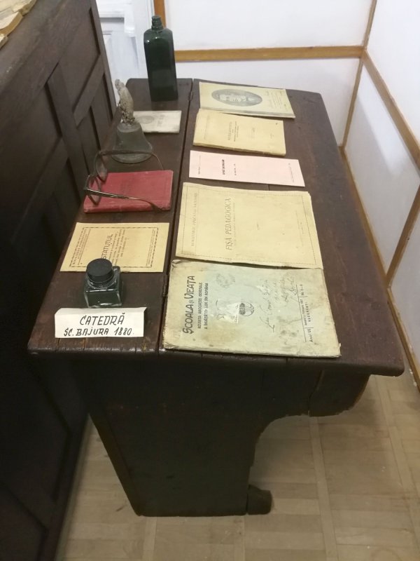 Călătorie prin școala de altădată 6976